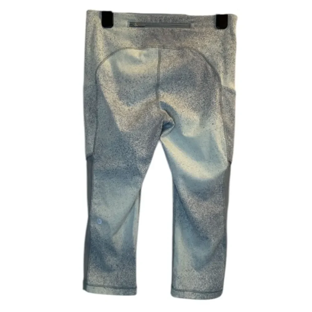 LULULEMON Speed Up Crop Mesh 21